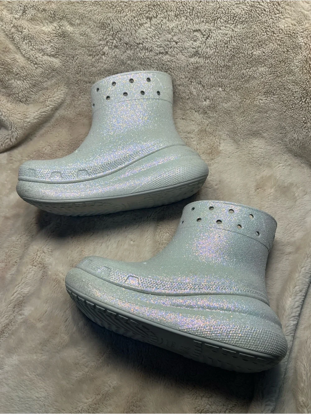 CROCS good preowned